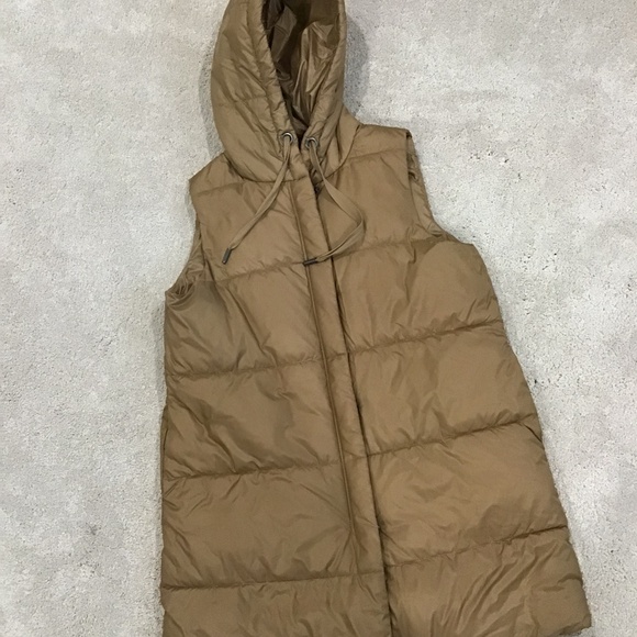 Only Tan Hooded Puffer Vest - Picture 1 of 7